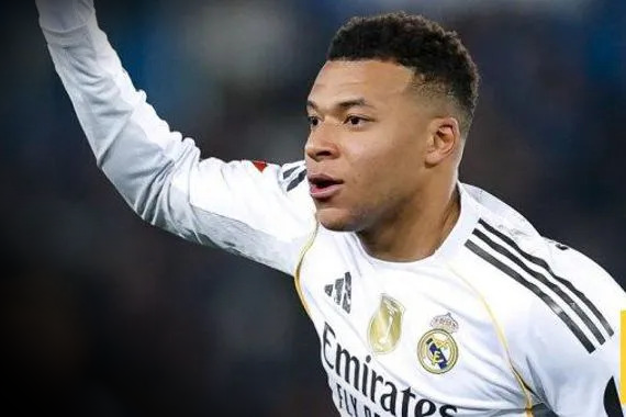 كيليان مبابي مع ريال مدريد هذا الموسم ولادة نجم جديد في البرنابيو !